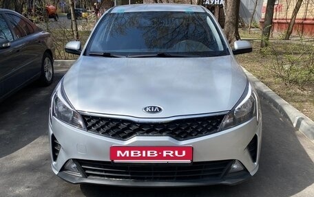 KIA Rio IV, 2021 год, 1 440 000 рублей, 4 фотография