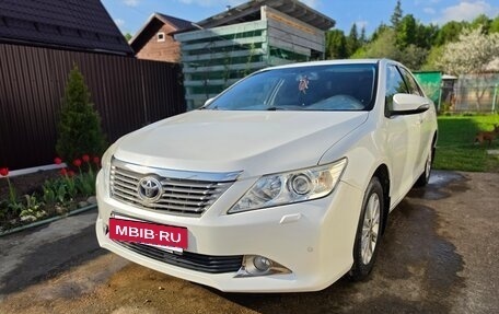 Toyota Camry, 2012 год, 2 250 000 рублей, 2 фотография