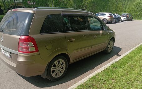 Opel Zafira B, 2012 год, 820 000 рублей, 2 фотография
