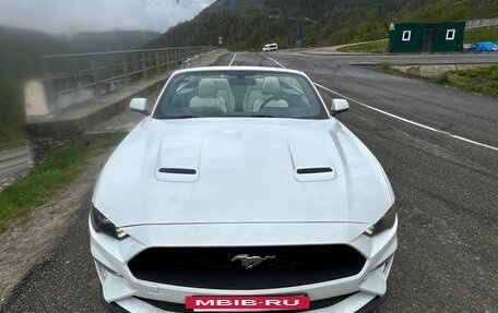 Ford Mustang VI рестайлинг, 2018 год, 3 000 000 рублей, 2 фотография