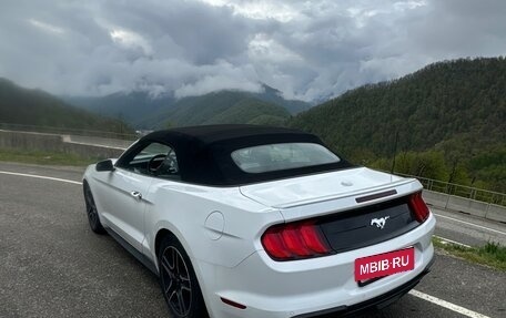 Ford Mustang VI рестайлинг, 2018 год, 3 000 000 рублей, 6 фотография