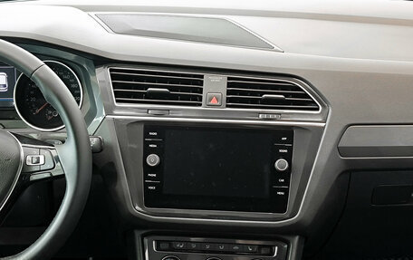 Volkswagen Tiguan II, 2018 год, 2 930 000 рублей, 19 фотография