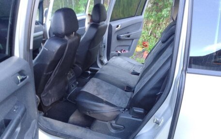 Opel Zafira B, 2010 год, 650 000 рублей, 5 фотография