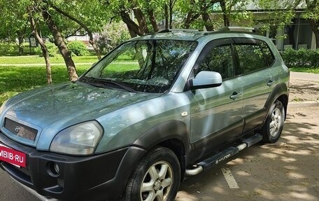 Hyundai Tucson III, 2005 год, 750 000 рублей, 2 фотография