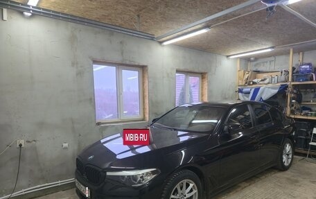 BMW 5 серия, 2019 год, 2 650 000 рублей, 17 фотография