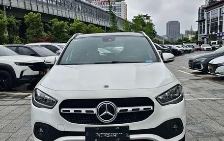 Mercedes-Benz GLA, 2022 год, 1 893 000 рублей, 2 фотография