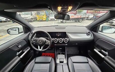 Mercedes-Benz GLA, 2022 год, 1 893 000 рублей, 5 фотография