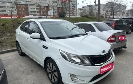 KIA Rio III рестайлинг, 2012 год, 750 000 рублей, 1 фотография