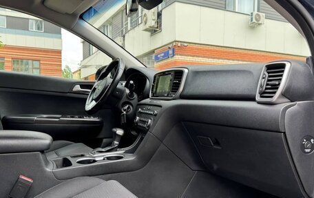 KIA Sportage IV рестайлинг, 2018 год, 2 200 000 рублей, 18 фотография