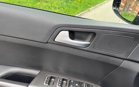 KIA Sportage IV рестайлинг, 2018 год, 2 200 000 рублей, 21 фотография