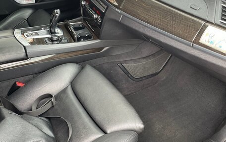 BMW 7 серия, 2011 год, 2 099 000 рублей, 9 фотография