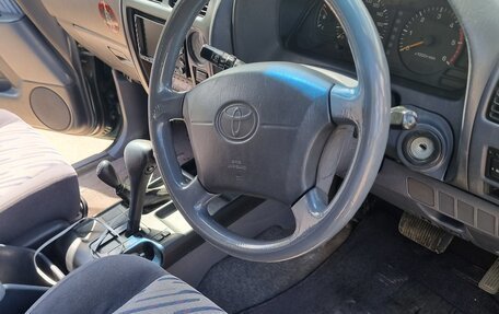 Toyota Land Cruiser Prado 90 рестайлинг, 1997 год, 820 000 рублей, 15 фотография