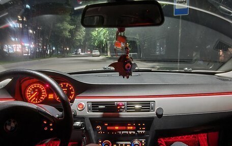 BMW 3 серия, 2008 год, 1 060 000 рублей, 10 фотография