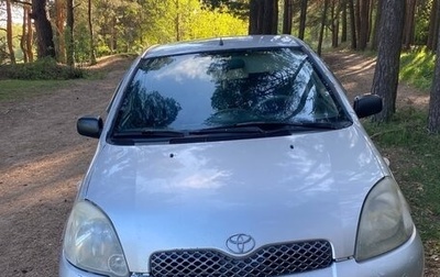 Toyota Yaris I рестайлинг, 2000 год, 280 000 рублей, 1 фотография