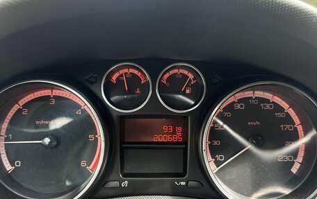 Peugeot 408 I рестайлинг, 2014 год, 700 000 рублей, 9 фотография