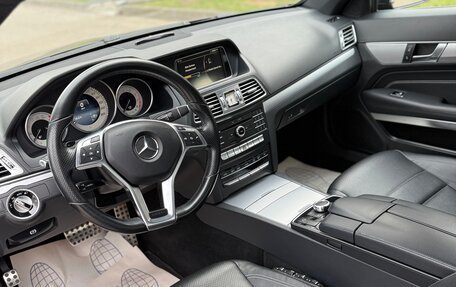 Mercedes-Benz E-Класс, 2015 год, 2 340 000 рублей, 15 фотография