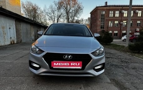 Hyundai Solaris II рестайлинг, 2018 год, 1 400 000 рублей, 3 фотография
