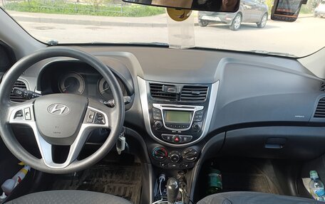 Hyundai Solaris II рестайлинг, 2011 год, 720 000 рублей, 6 фотография