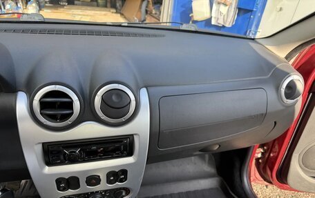 Renault Logan I, 2013 год, 700 000 рублей, 8 фотография