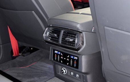 Lamborghini Urus I, 2024 год, 30 500 000 рублей, 27 фотография
