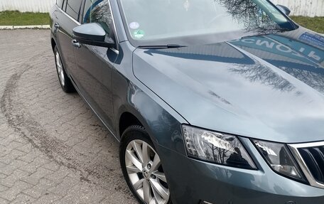 Skoda Octavia, 2020 год, 2 050 000 рублей, 2 фотография