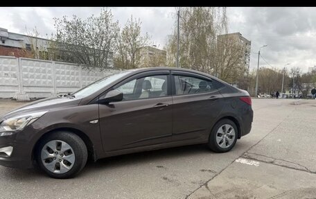 Hyundai Solaris II рестайлинг, 2014 год, 900 000 рублей, 8 фотография