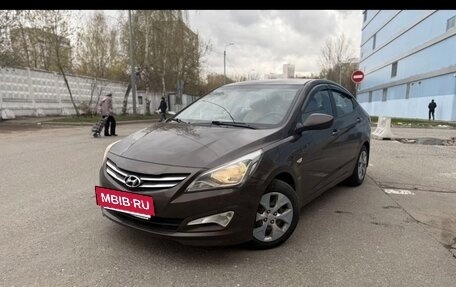 Hyundai Solaris II рестайлинг, 2014 год, 900 000 рублей, 2 фотография