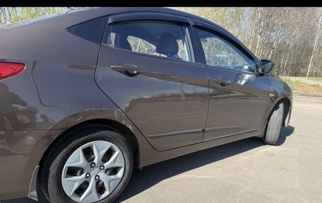 Hyundai Solaris II рестайлинг, 2014 год, 900 000 рублей, 18 фотография