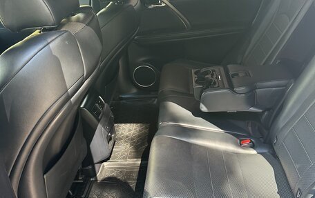 Lexus RX IV рестайлинг, 2019 год, 4 950 000 рублей, 14 фотография