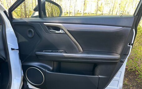 Lexus RX IV рестайлинг, 2019 год, 4 950 000 рублей, 16 фотография