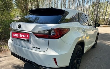 Lexus RX IV рестайлинг, 2019 год, 4 950 000 рублей, 8 фотография