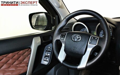 Toyota Land Cruiser Prado 150 рестайлинг 2, 2012 год, 2 357 000 рублей, 13 фотография