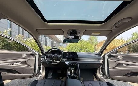 Hyundai Elantra, 2022 год, 1 660 000 рублей, 10 фотография