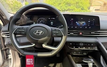 Hyundai Elantra, 2022 год, 1 660 000 рублей, 11 фотография