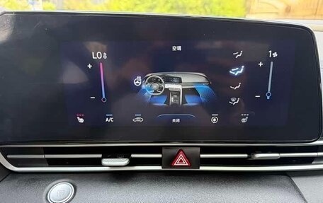 Hyundai Elantra, 2022 год, 1 660 000 рублей, 13 фотография