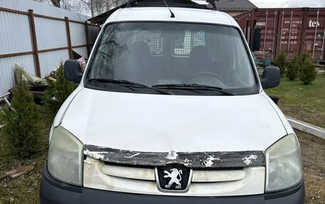 Peugeot Partner II рестайлинг 2, 2005 год, 220 000 рублей, 1 фотография