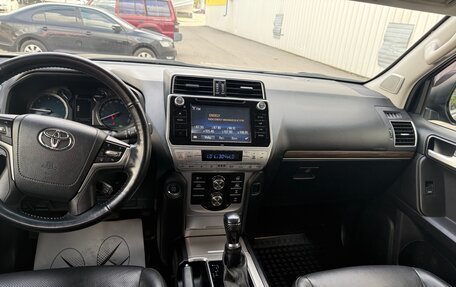 Toyota Land Cruiser Prado 150 рестайлинг 2, 2018 год, 4 700 000 рублей, 7 фотография