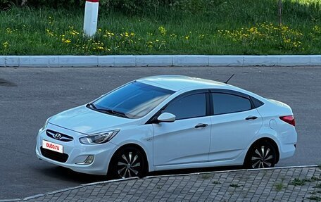 Hyundai Solaris II рестайлинг, 2013 год, 630 000 рублей, 2 фотография