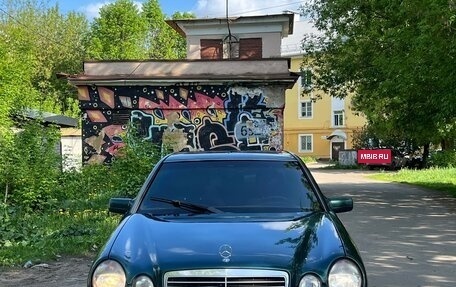 Mercedes-Benz E-Класс, 1995 год, 320 000 рублей, 6 фотография