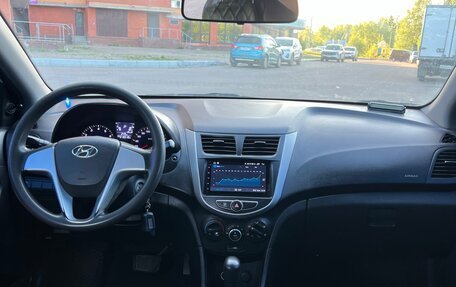 Hyundai Solaris II рестайлинг, 2013 год, 630 000 рублей, 10 фотография