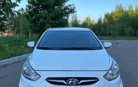 Hyundai Solaris II рестайлинг, 2013 год, 630 000 рублей, 12 фотография