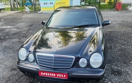 Mercedes-Benz E-Класс, 2000 год, 450 000 рублей, 1 фотография