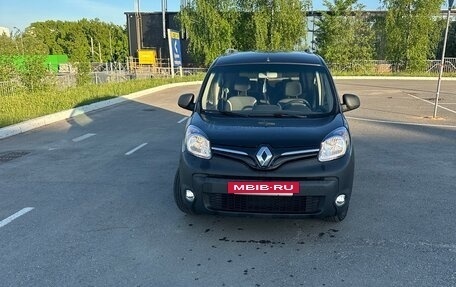 Renault Kangoo II рестайлинг, 2016 год, 1 275 000 рублей, 25 фотография