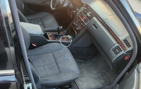 Mercedes-Benz E-Класс, 2000 год, 450 000 рублей, 7 фотография