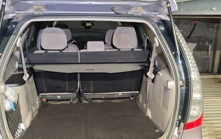 Mitsubishi Grandis, 2004 год, 500 000 рублей, 12 фотография