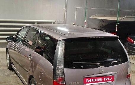 Mitsubishi Grandis, 2004 год, 500 000 рублей, 3 фотография