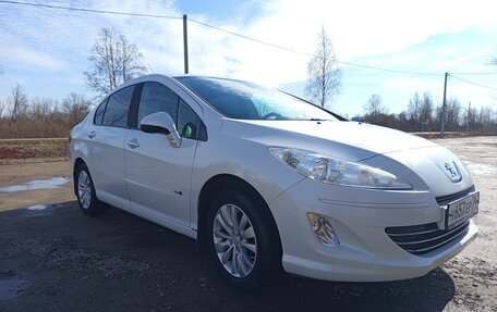 Peugeot 408 I рестайлинг, 2014 год, 670 000 рублей, 2 фотография