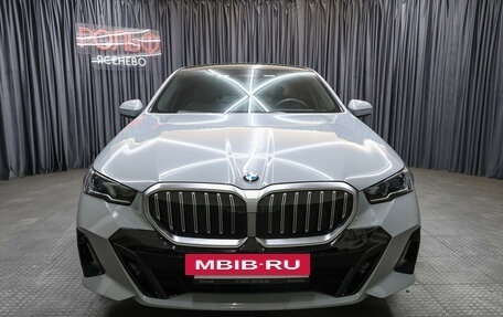 BMW 5 серия, 2024 год, 8 648 000 рублей, 3 фотография