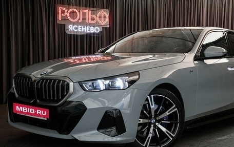 BMW 5 серия, 2024 год, 8 648 000 рублей, 28 фотография