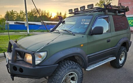 Toyota Land Cruiser Prado 90 рестайлинг, 1998 год, 1 313 000 рублей, 3 фотография